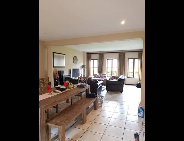 3 BEDROOM TOWNHOUSE RENTED IN PLANTATIONS ESTATE